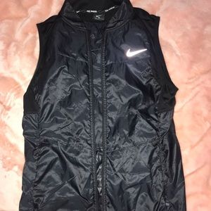 Nike vest